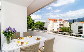 Apartments Eva